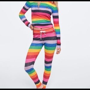 🌈Victoria’s Secret PINK rainbow pj